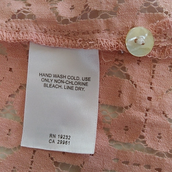 Alfred Dunner Crochet Lace Floral Button Up Blouse w/Tank Top 12 Pink - Picture 3 of 16